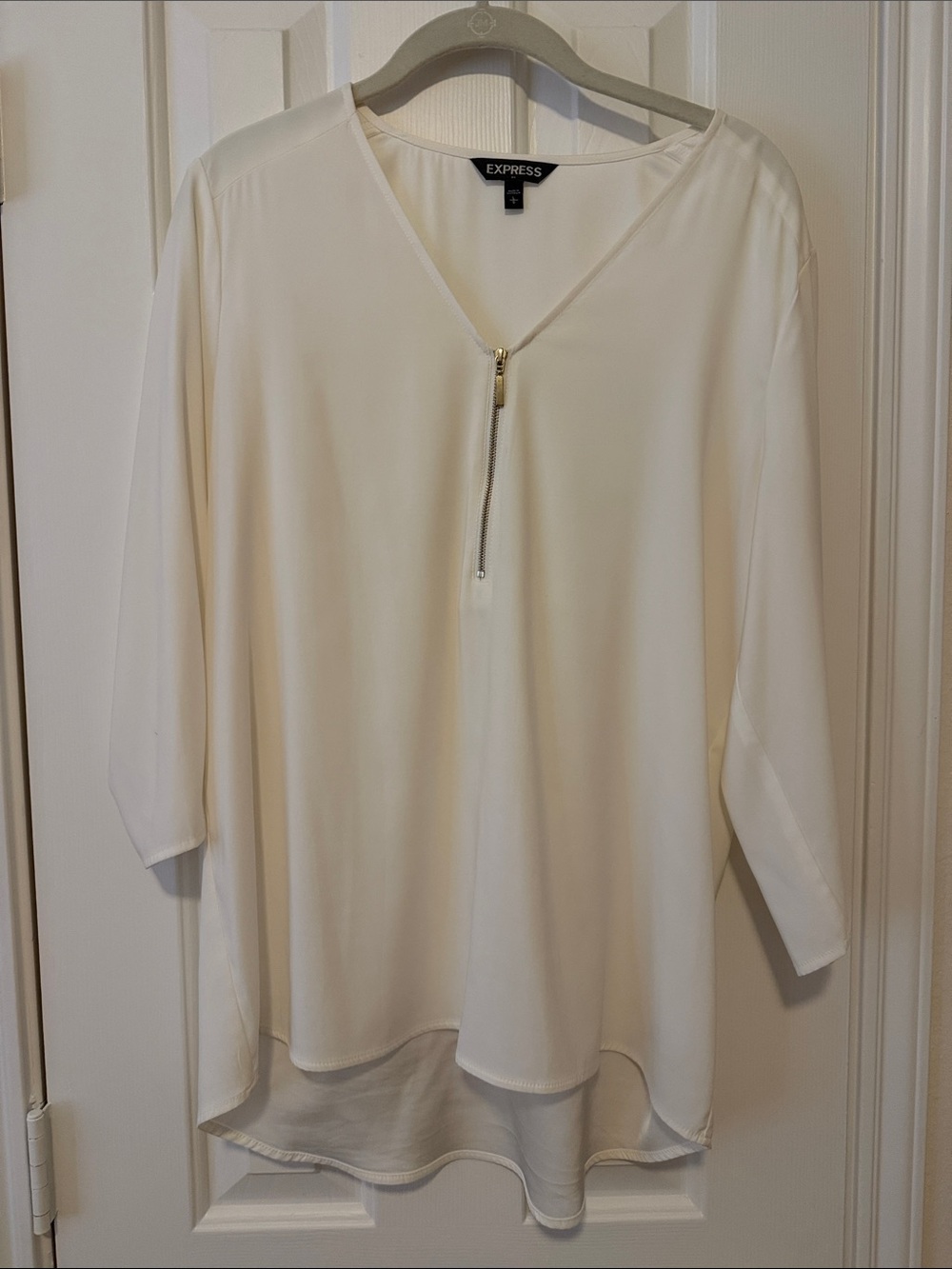 Express Cream V-Neck Zip Tunic Top